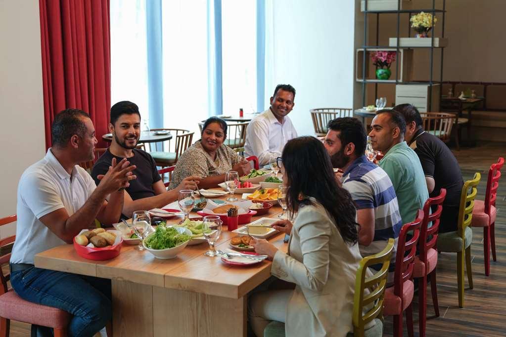 Intercityhotel Maskat Restauracja zdjęcie
